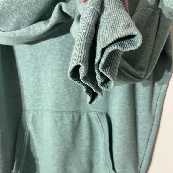 PUMA Refresh Hoodie drawstring drop shoulder athletic lounge cozy shirt Small - Picture 4 of 8